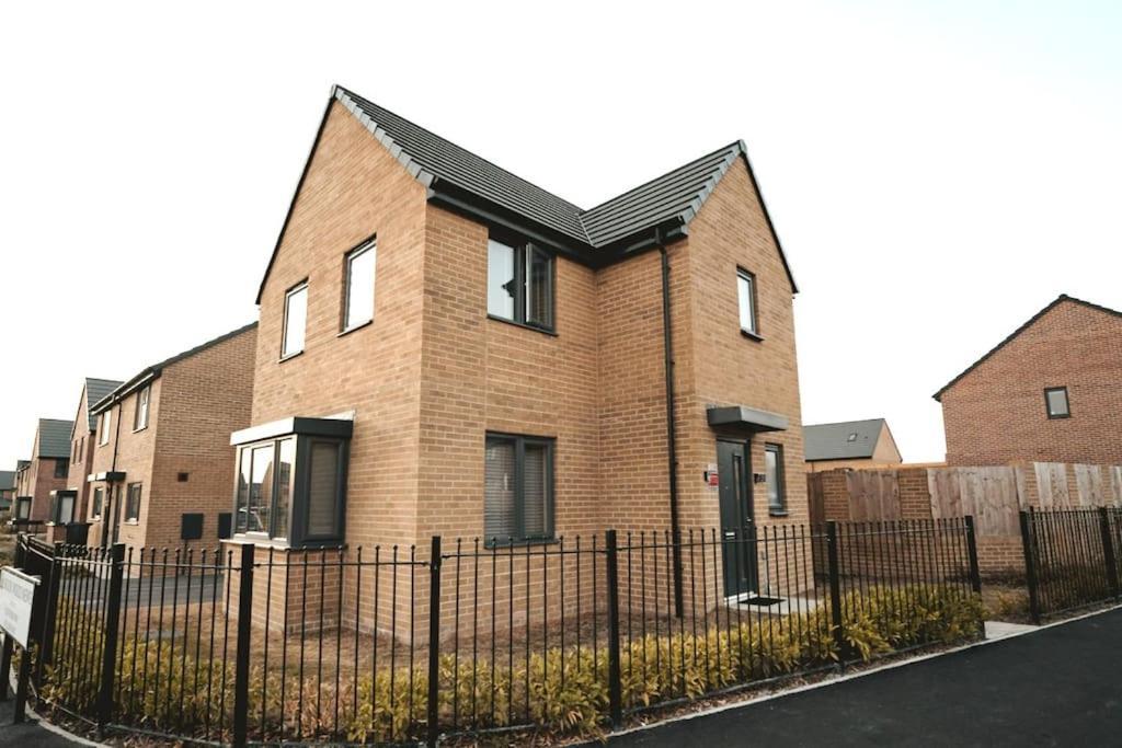 Willow Heights Modern 5-7 Persons/3 Bed Detached Rotherham Exterior photo